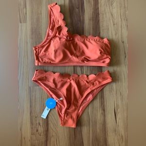CUPSHE bikini. NEW size medium